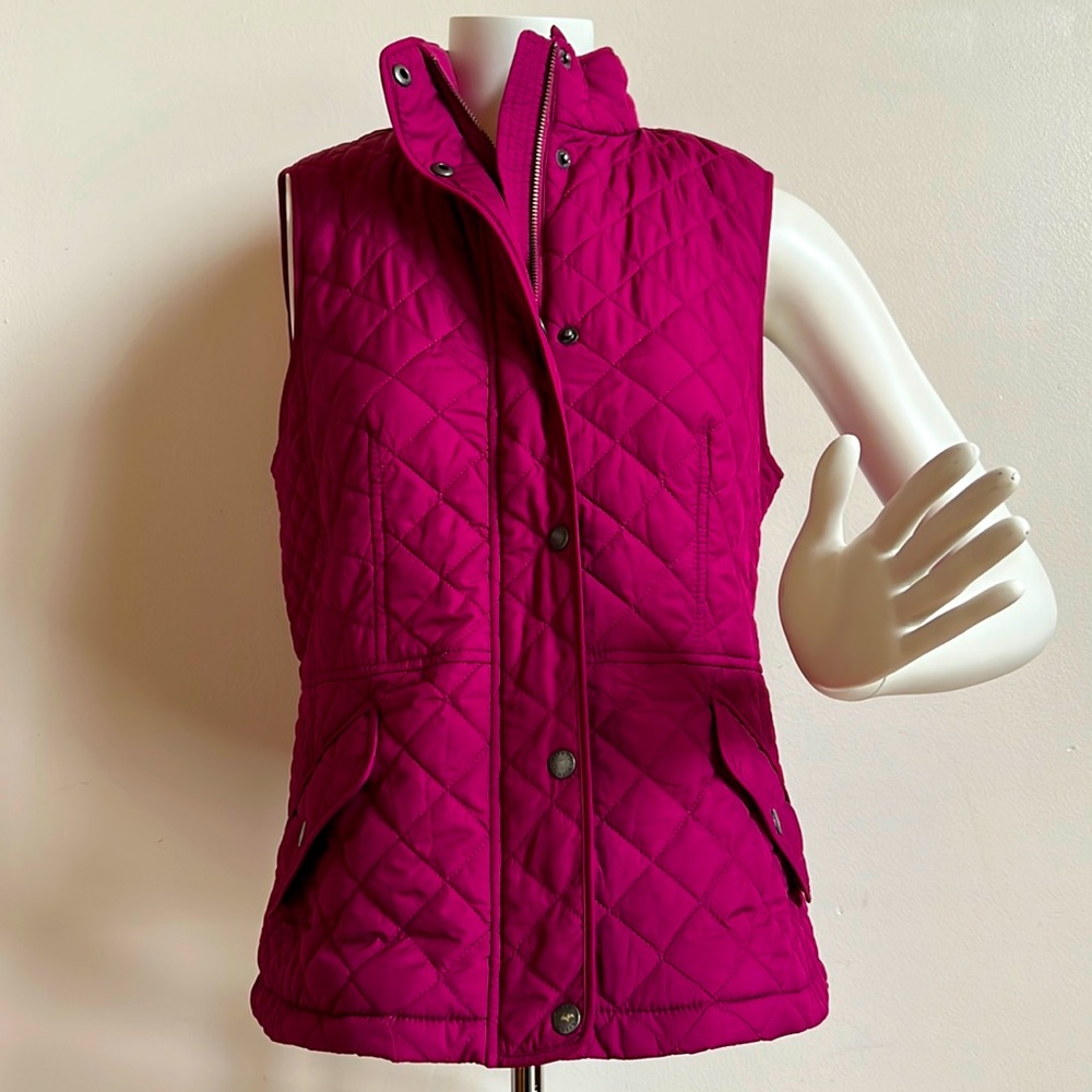 Talbots fleece lined vest with zipper and snap closure